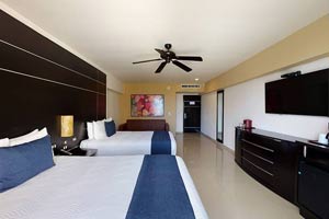 Standard Suites at Seadust Cancun Family Resort 
